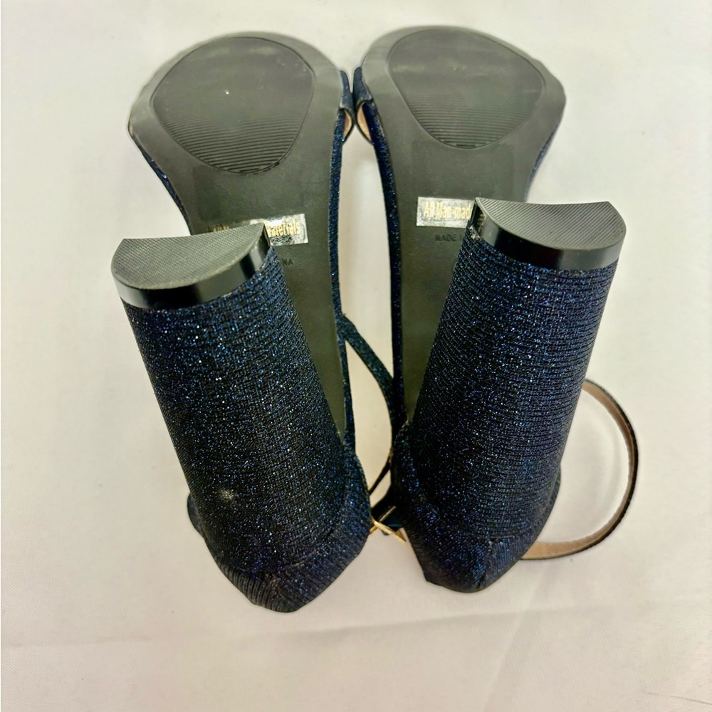 Blue Curved Heels with Textured Finish